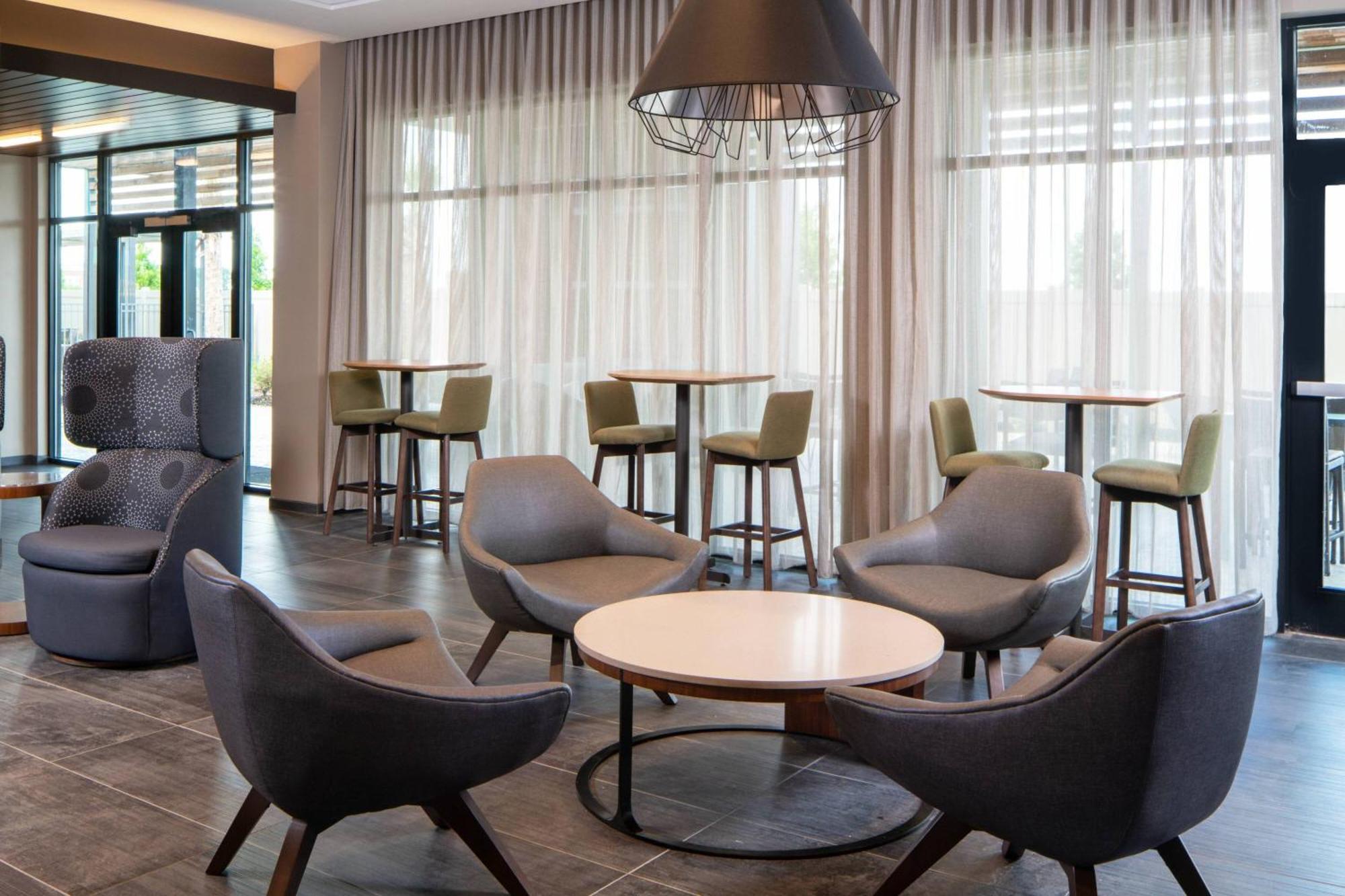Courtyard By Marriott Lafayette South Hotel Eksteriør billede