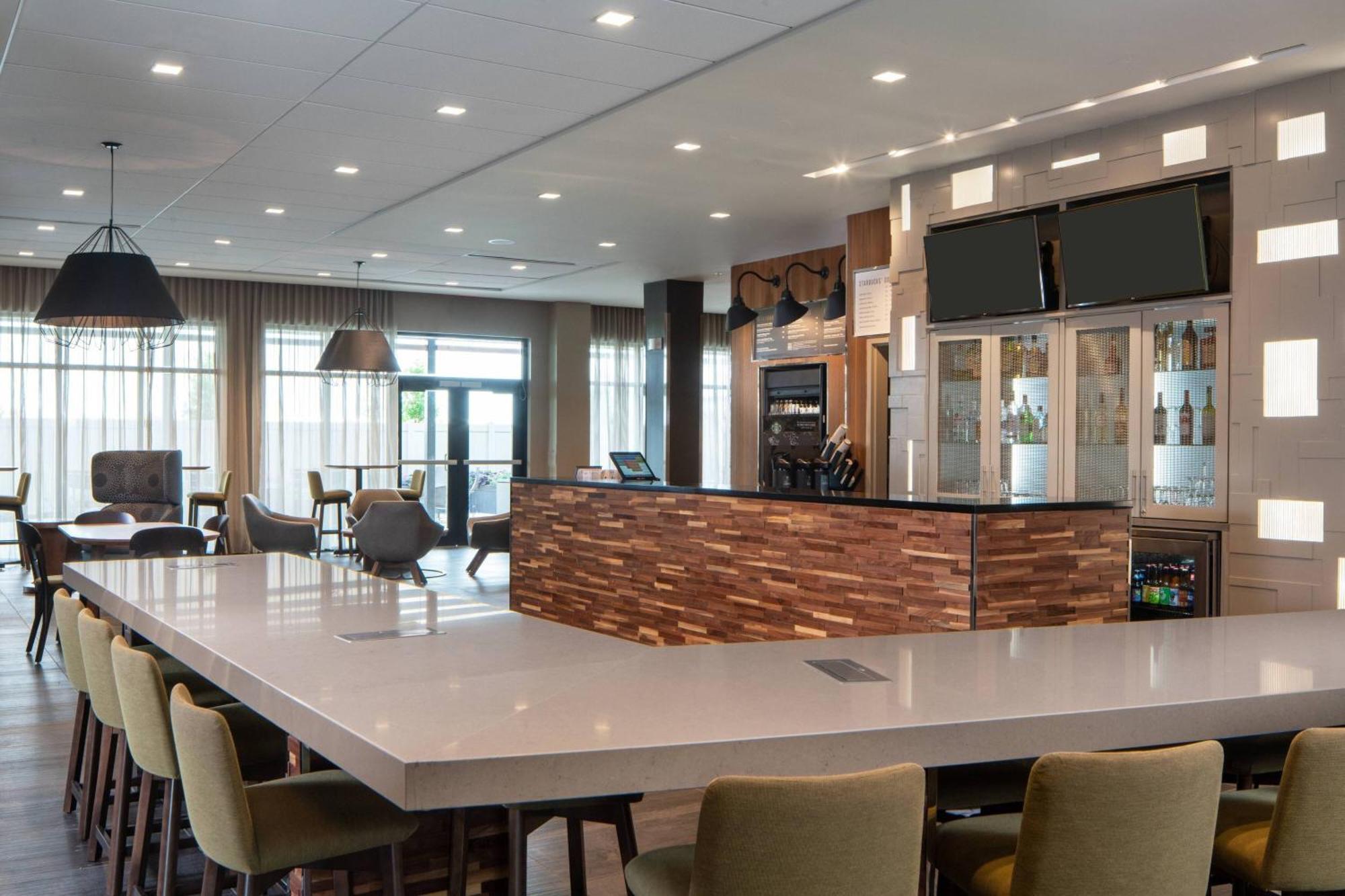 Courtyard By Marriott Lafayette South Hotel Eksteriør billede