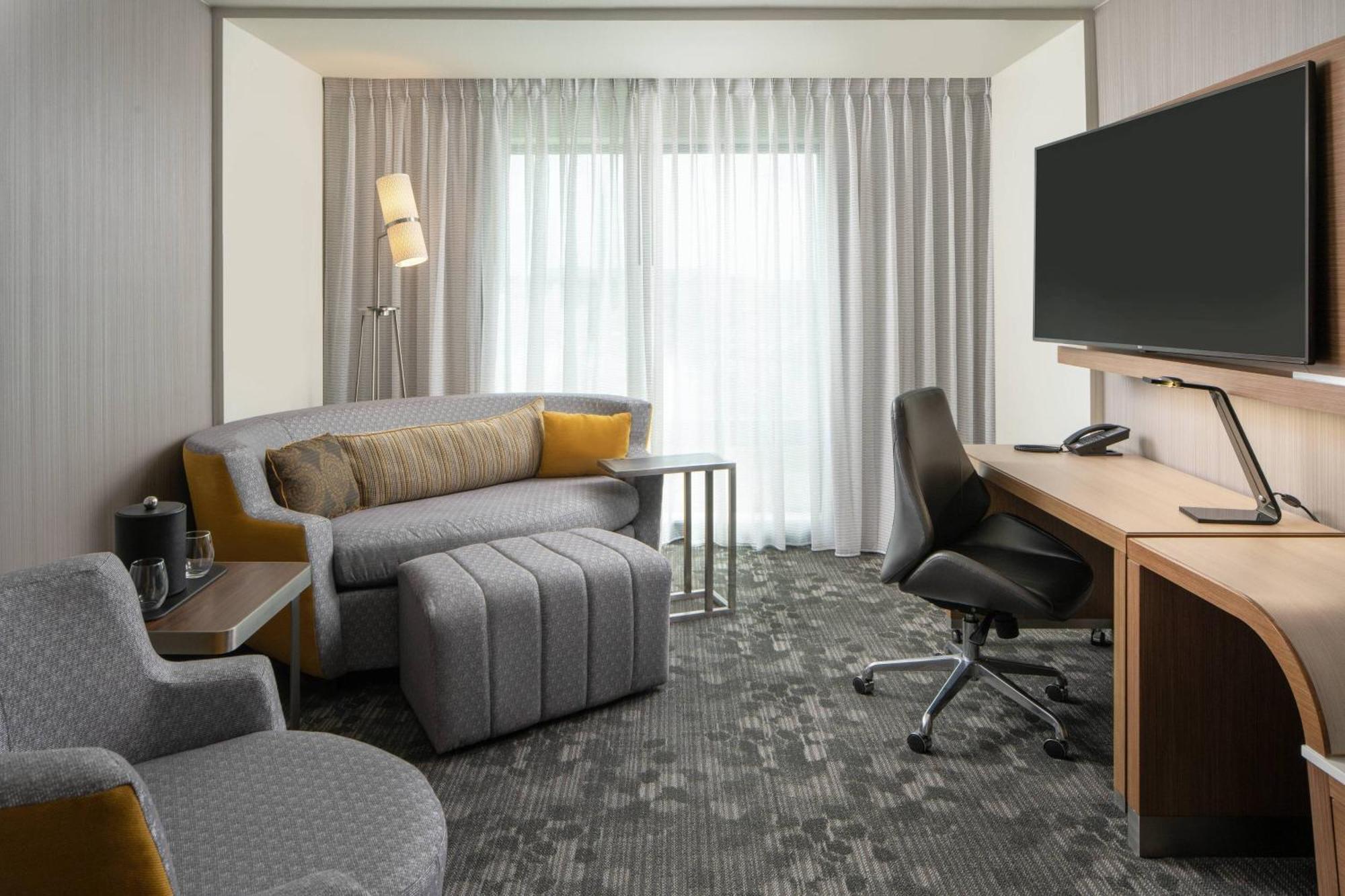 Courtyard By Marriott Lafayette South Hotel Eksteriør billede